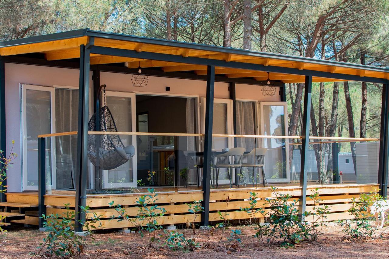 Lux Camp - Mobile Homes In Bi Village Фажана Экстерьер фото