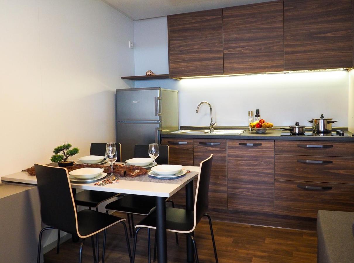 Lux Camp - Mobile Homes In Bi Village Фажана Экстерьер фото