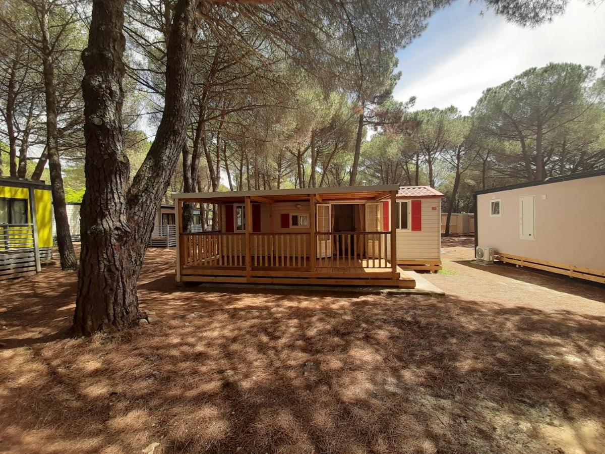 Lux Camp - Mobile Homes In Bi Village Фажана Экстерьер фото