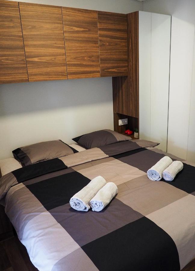Lux Camp - Mobile Homes In Bi Village Фажана Экстерьер фото